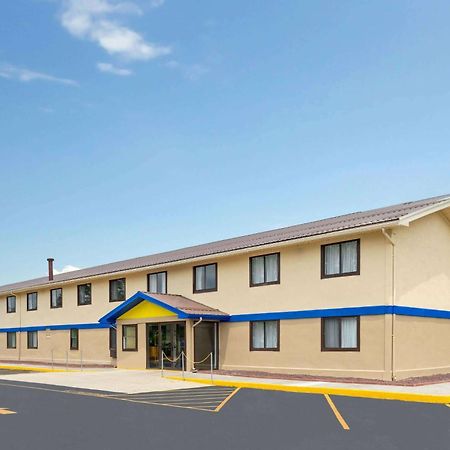 Days Inn By Wyndham Hornell Ny Buitenkant foto